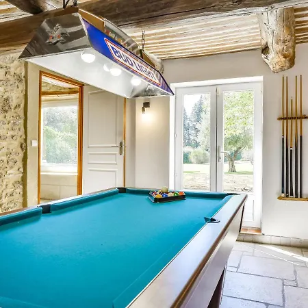 Des Buis Holiday home Uchaux